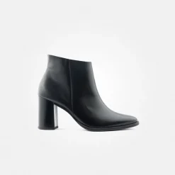 Ankle boot