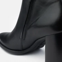 Ankle boot