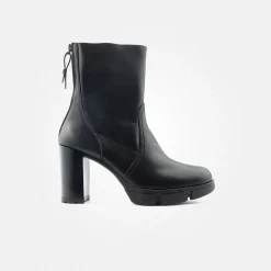 Ankle boot