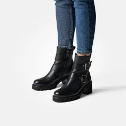 Ankle boot