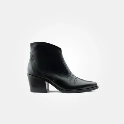 Ankle boot