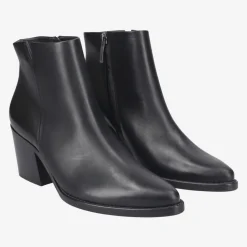 Ankle boot