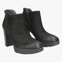 Ankle boot