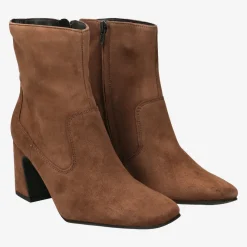 Ankle boot