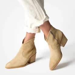 Ankle boot