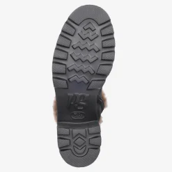 Ankle boot with lambskin