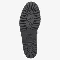 Boots with warm lining