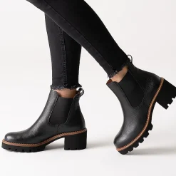 Chelsea boots