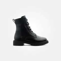 Lace-up ankle boot with Gore-Tex