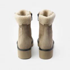 Lace-up ankle boot with Gore-Tex