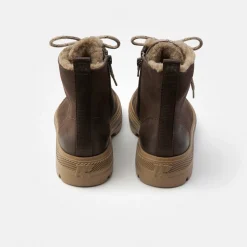 Lace-up ankle boot with warm lining