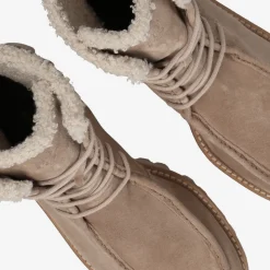 Lace-up bootie with warm lining