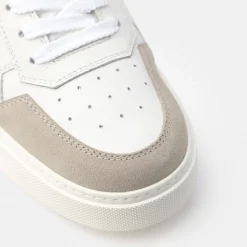 Pauls with removable footbed