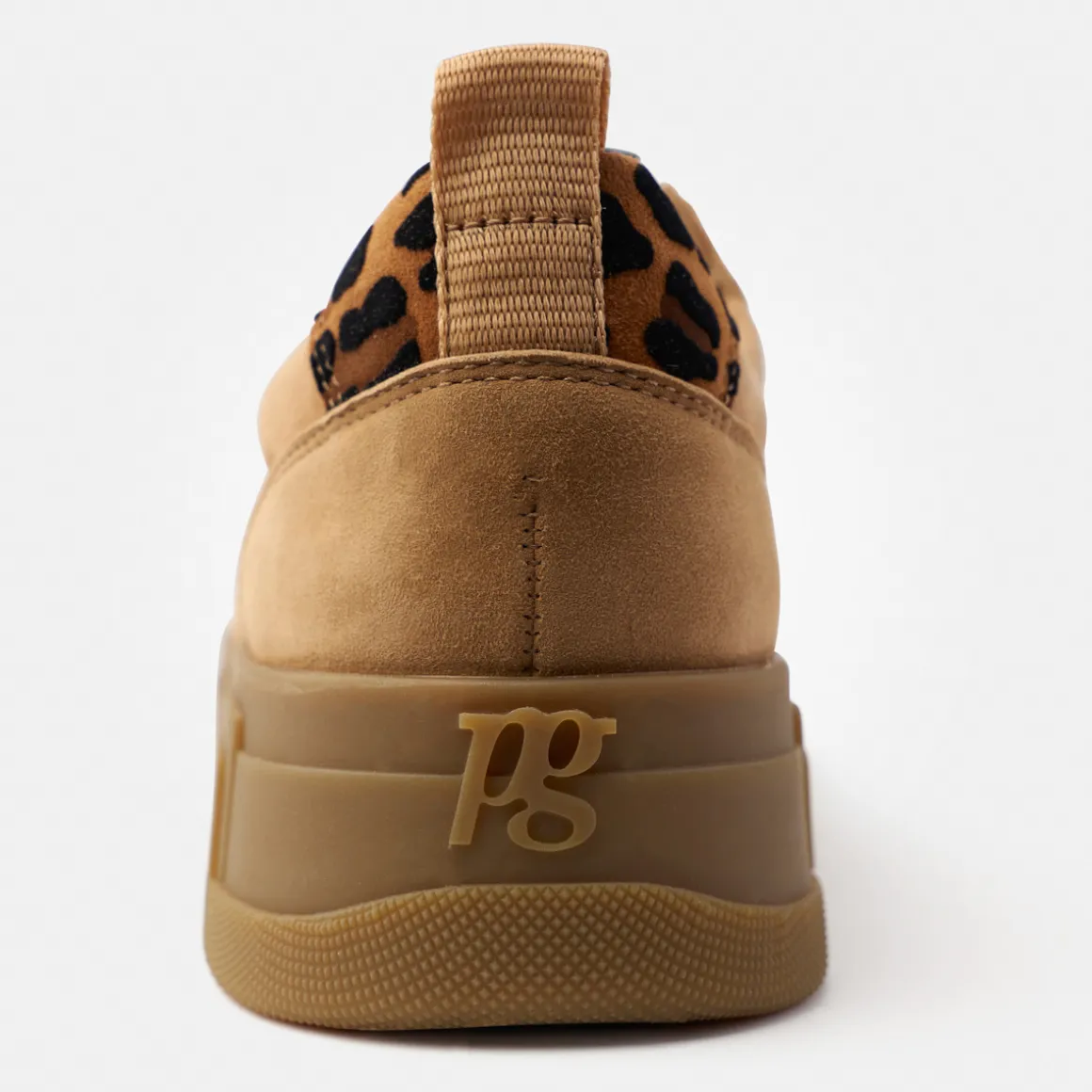 Pauls with removable footbed