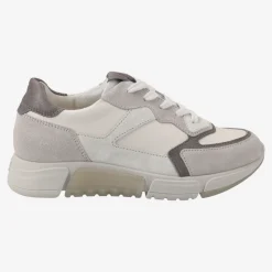 Sneaker mit Wechselfußbett