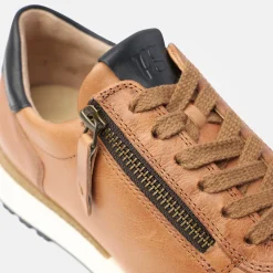 Sneaker mit Wechselfußbett