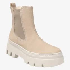 SUPER SOFT Chelsea boots