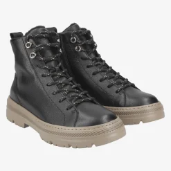 SUPER SOFT lace up ankle boot with warm lining