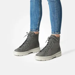 SUPER SOFT lace up ankle boot with warm lining