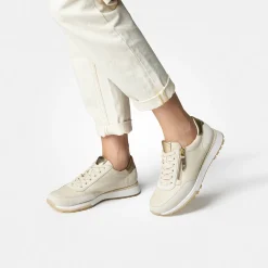 SUPER SOFT sneaker with removable footbed