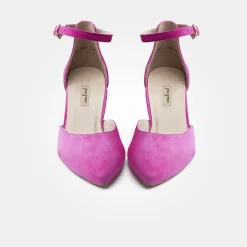 SUPER SOFT strappy pumps